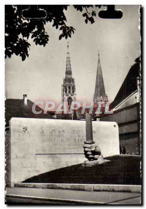Chartres — Monument à Jean Moulin — éditeur inconnu, n° de série non visible