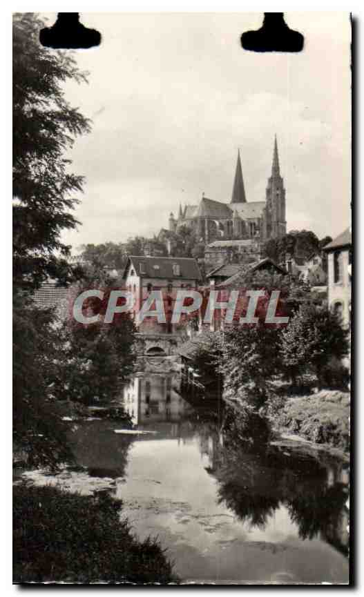 CPM Chartres Vue sur le le Pont du Massacre et la Cathedrale