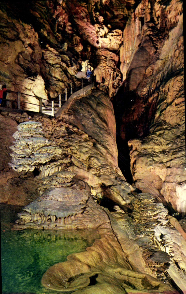 Gouffre de Padirac — Lac supérieur de la salle du Grand Dôme — Éditions C. Taillefer
