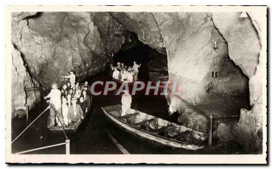 CPM Les Grottes De Betharram Le Debarcadere de la Riviere