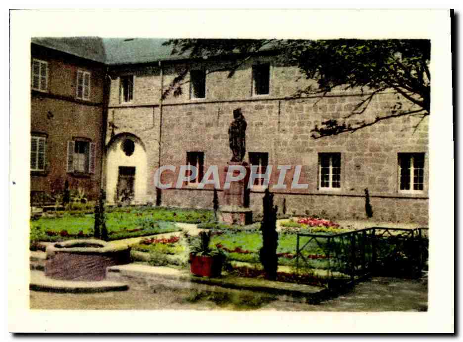 CPM Mont Sainte Odile La Cour Du Cloitre