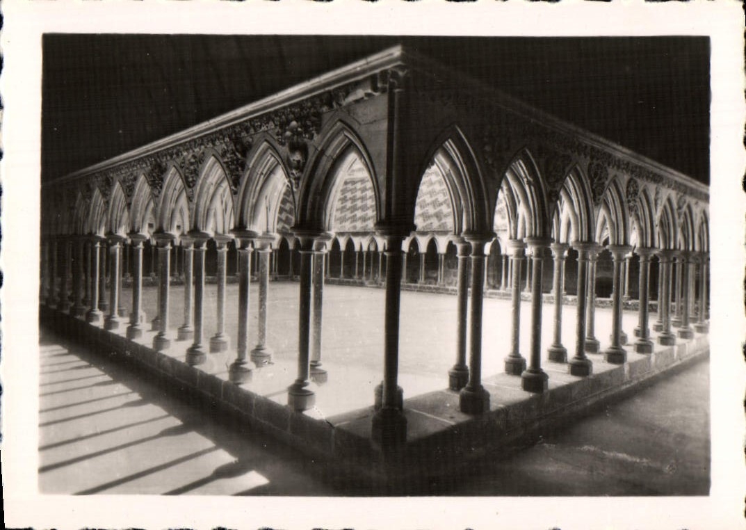 Mont Saint-Michel — Galerie du cloître — CPAPHIL