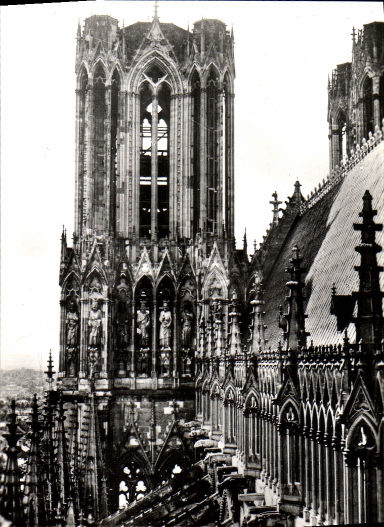 CPM Reims La Cathedrale Notre Dame Tour Sud De La Cathedrale