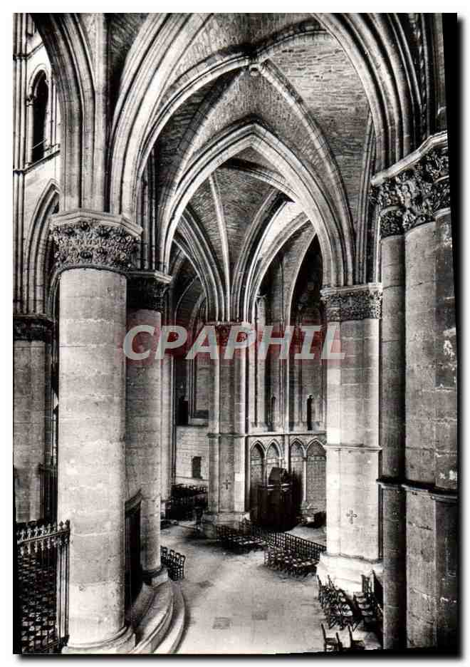 CPM Reims La Cathedrale Notre Dame Le Deambulatoire