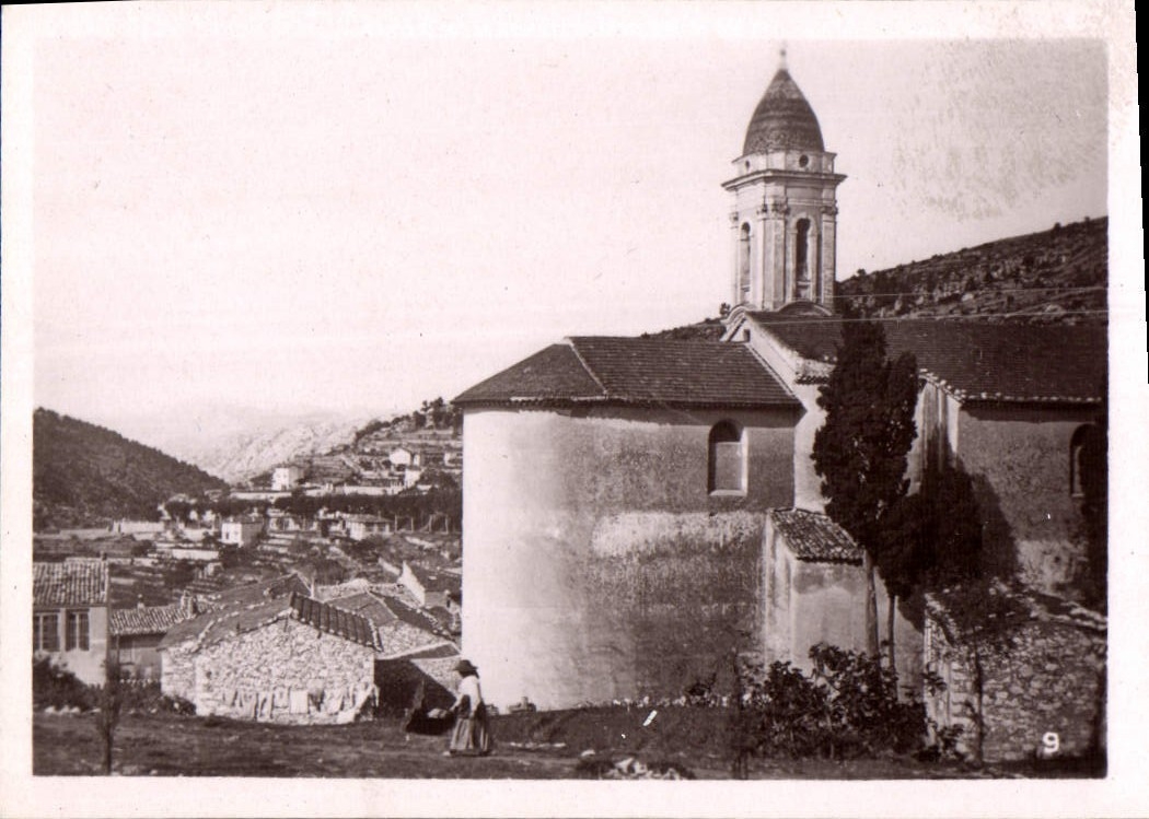 Kirche Sainte-Marie-Majeure — Dorf darunter — Serie 9