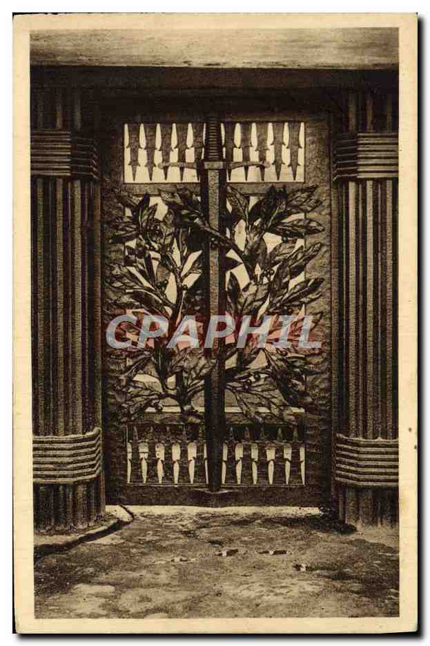Monument de la Tranchée des Baionnettes — Porte d'entrée en fer forgé — E. Brandt, ferronnier d'art — Comité des Journées Nationales de Nancy