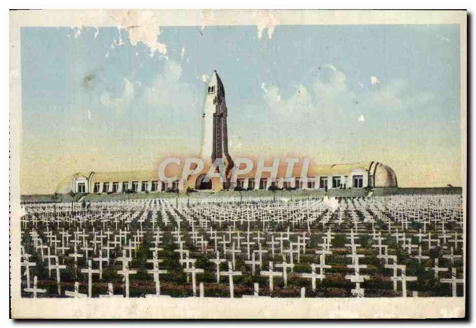 CPA L'ossuaire Et Le Cimetiere National De Douaumont