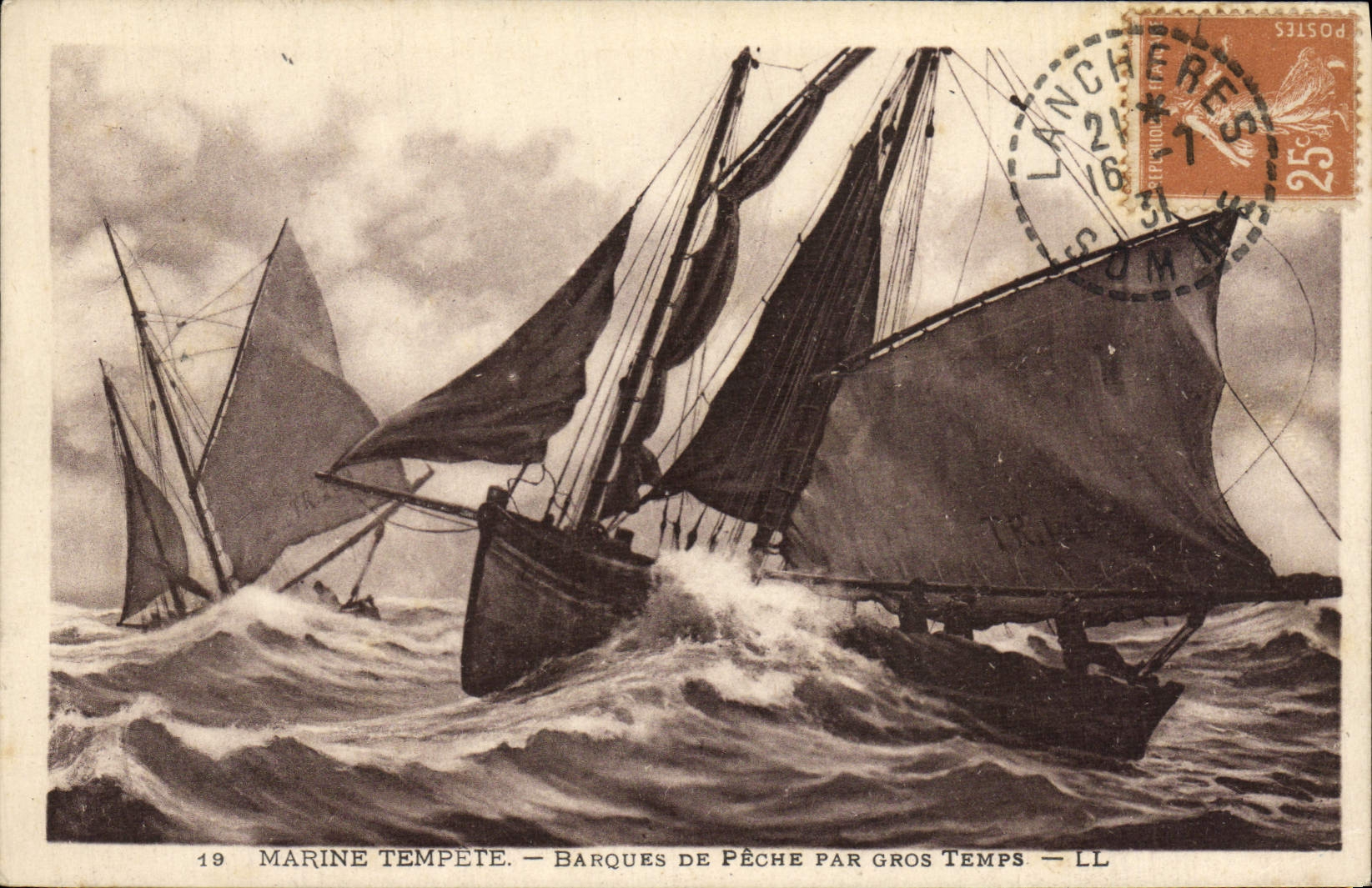 Marine tempête — Barques de pêche par gros temps — LL