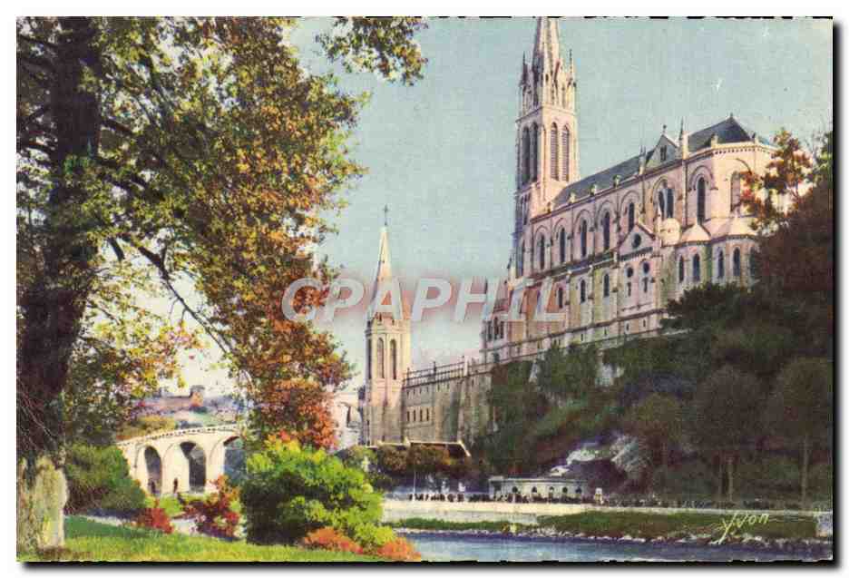 CPA La Douce France Lourdes La Basilique
