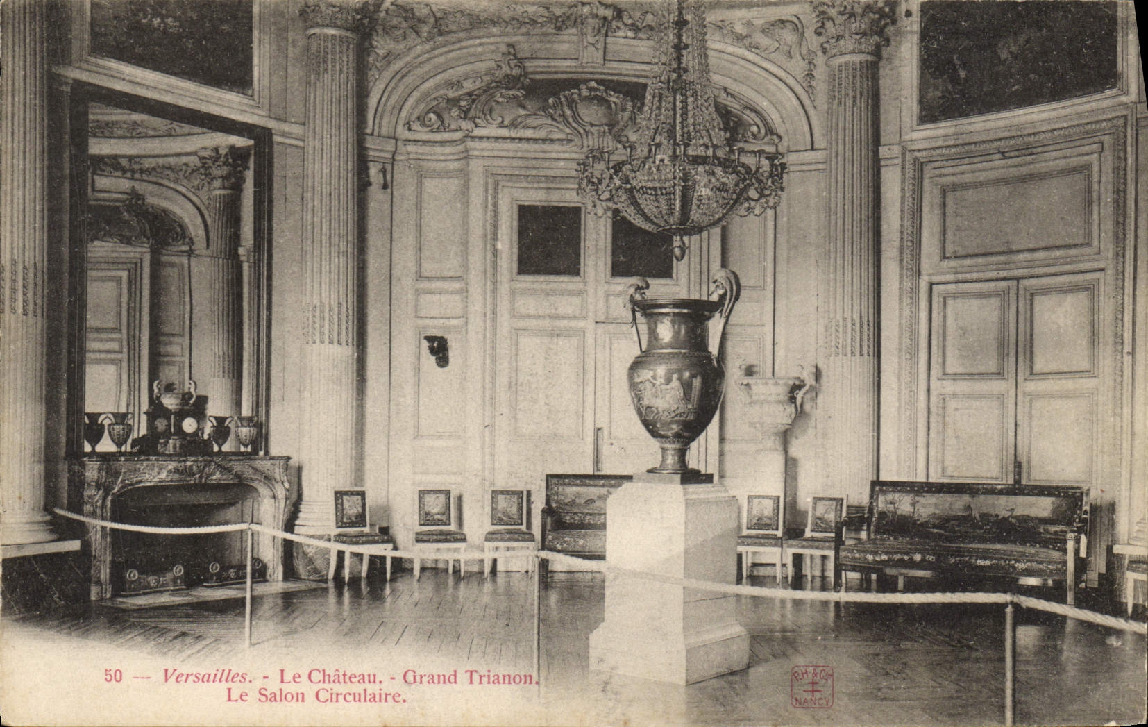 CPA Parc de Versailles Le Chateau Grand Trianon Le salon circulaire