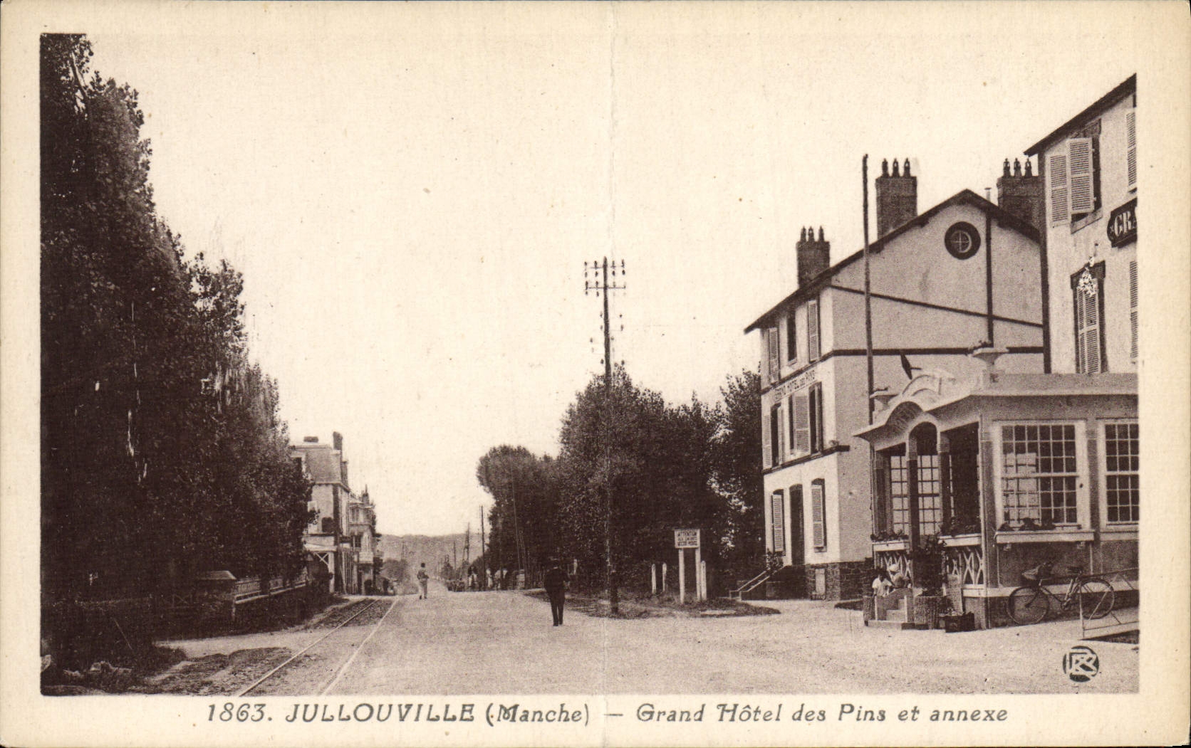 Antike Ansichtskarte Jullouville Grand Hotel des Pins et Annexe