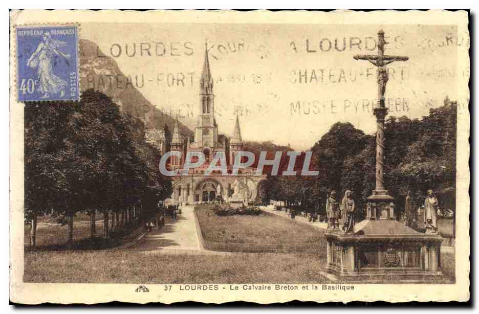 CPA Lourdes Le Calvaire Breton et la Basilique