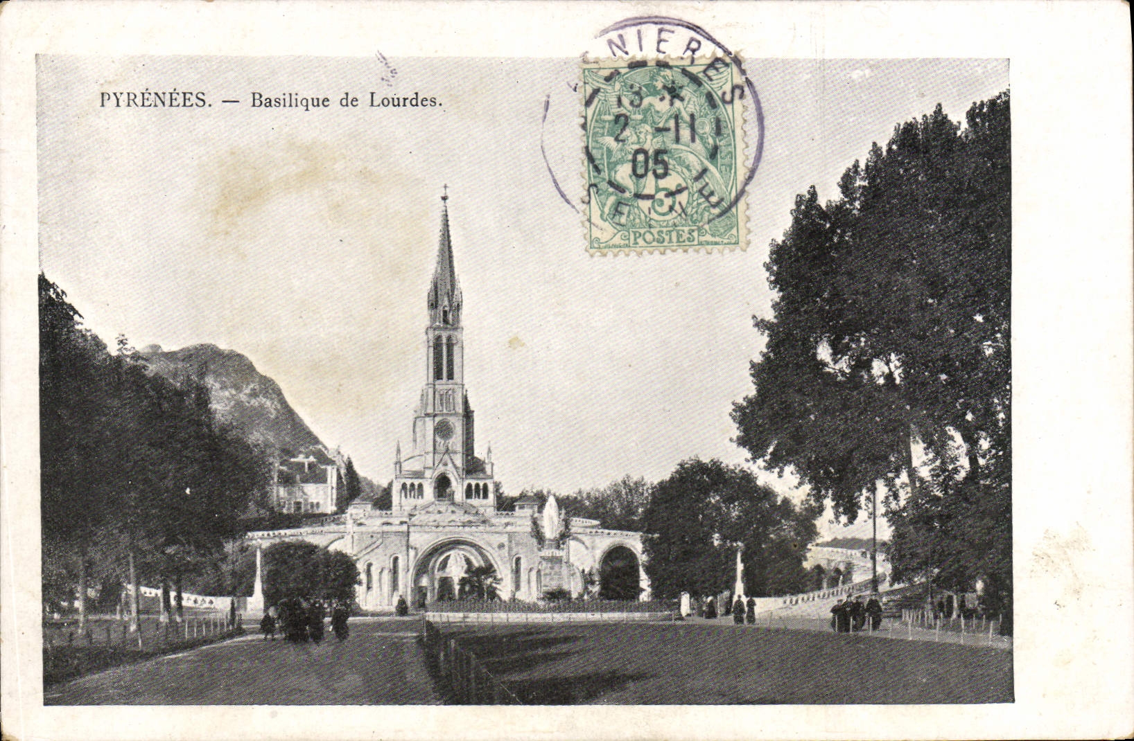CPA Pyrenees Basilique de Lourdes