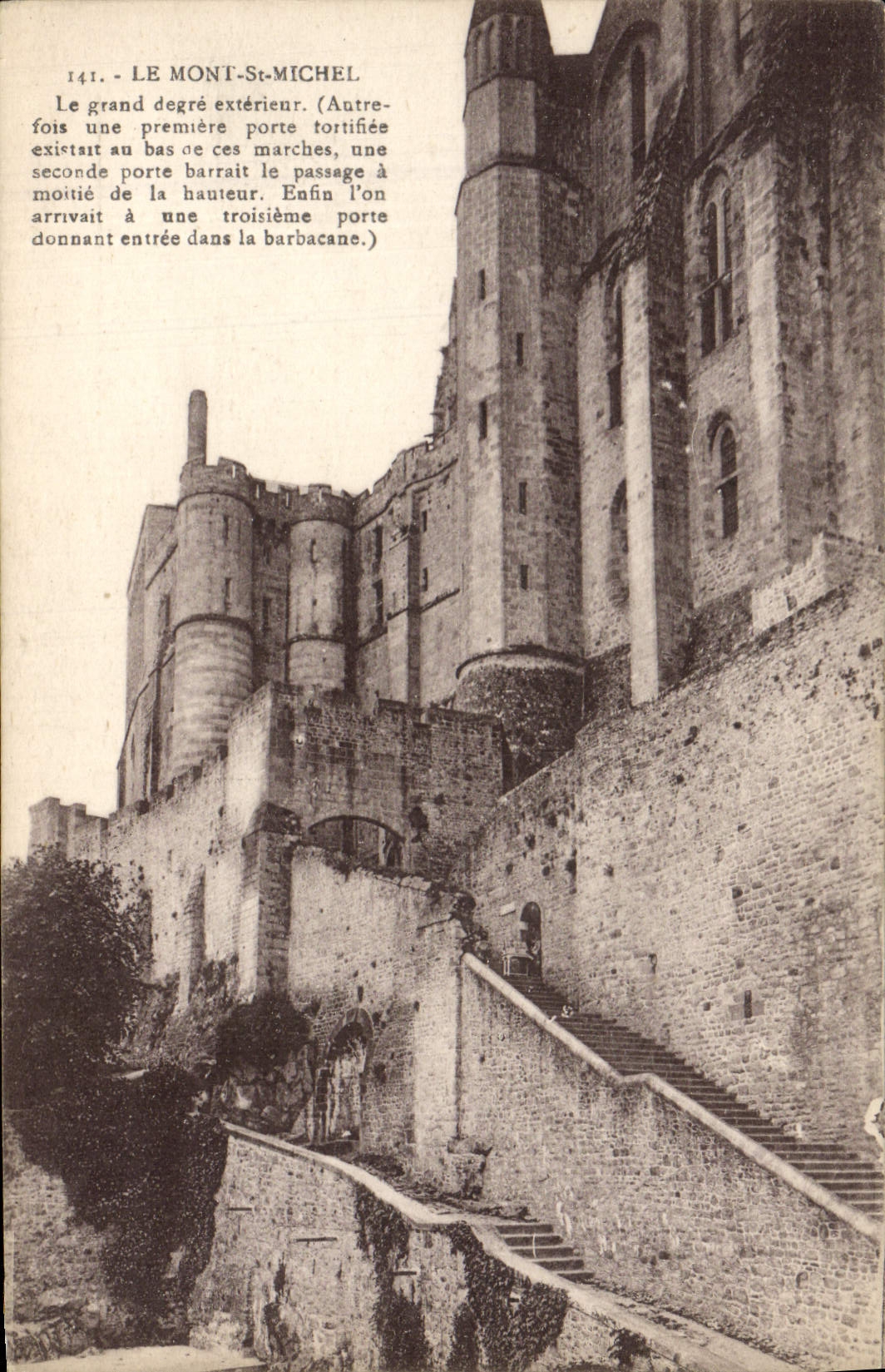 CPA Mont Saint Michel Le grand degre exterieur