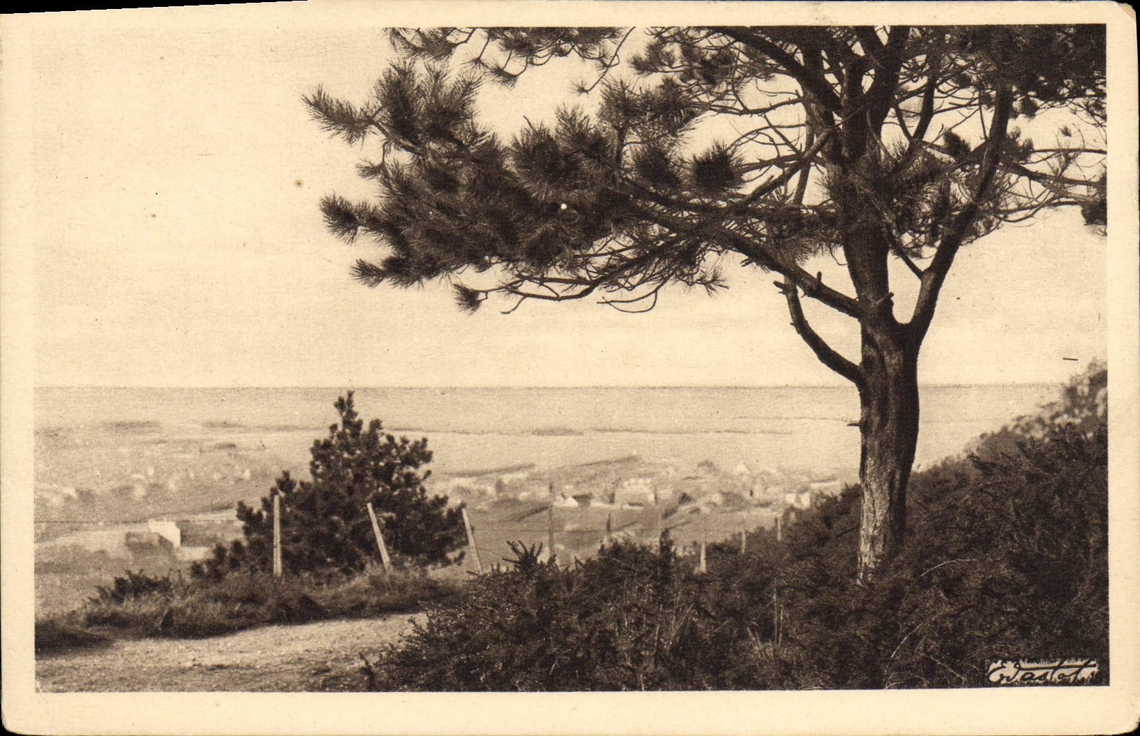 Cherbourg — General View Taken from the Montagne du Roule — Edition E. Vaslot