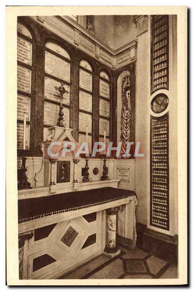 CPA La Chapelle Des Carmelites De Lisieux Un Des Autels Du Peristyle precedant la chapelle de la chasse