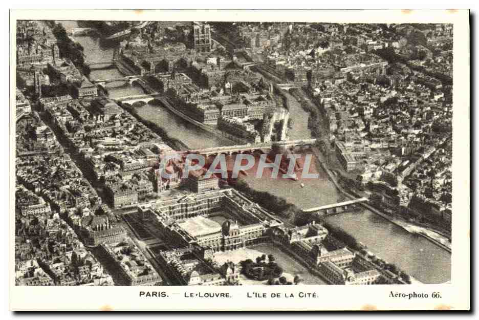 CPA Paris Le Louvre L'Ile De La Cite