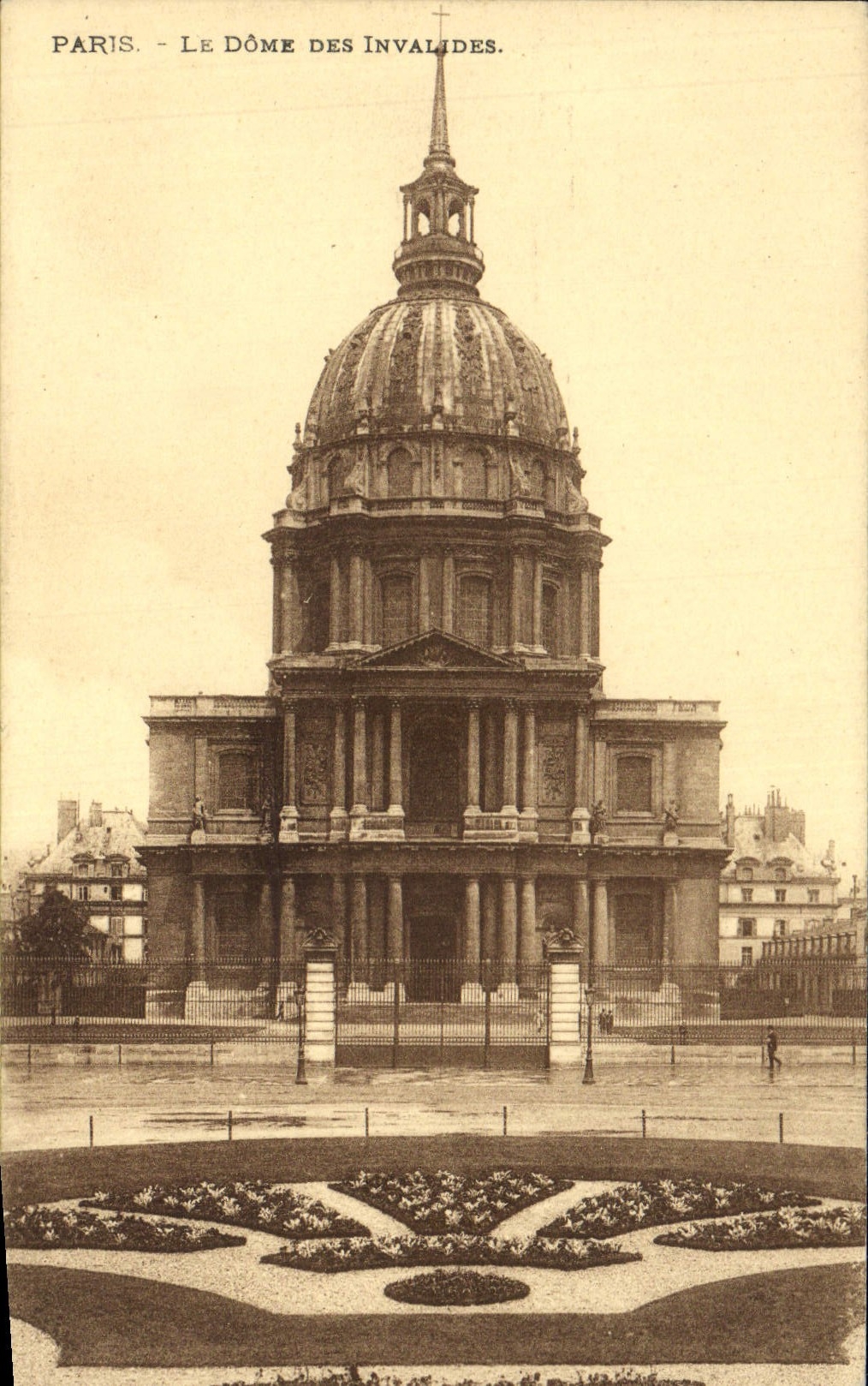 CPA Paris Le Dome Des Invalides