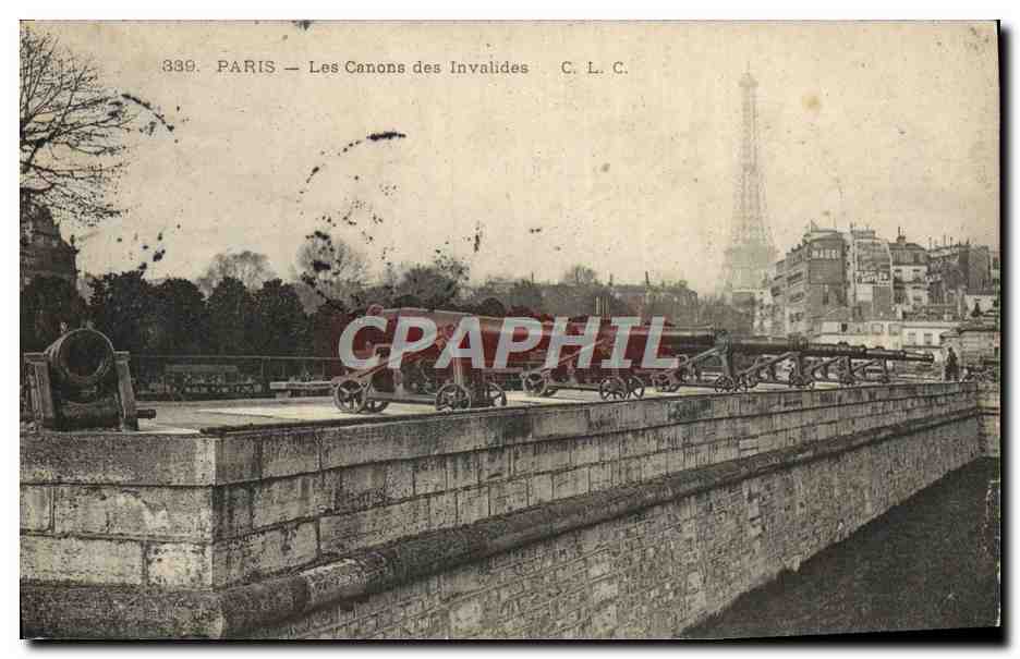 CPA Paris Les Canons Des Invalides Canons Tour Eiffel