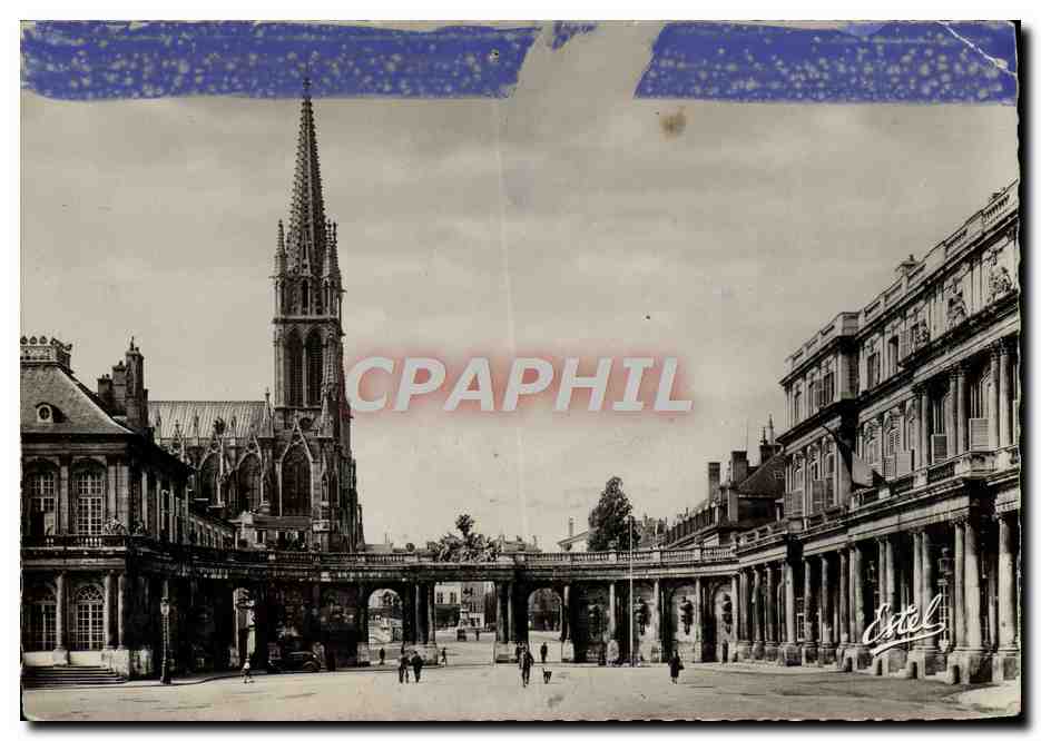 CPM Nancy Place De la Carriere Palais Du Gouvernement Colonnade Et Eglise Saint Epvre