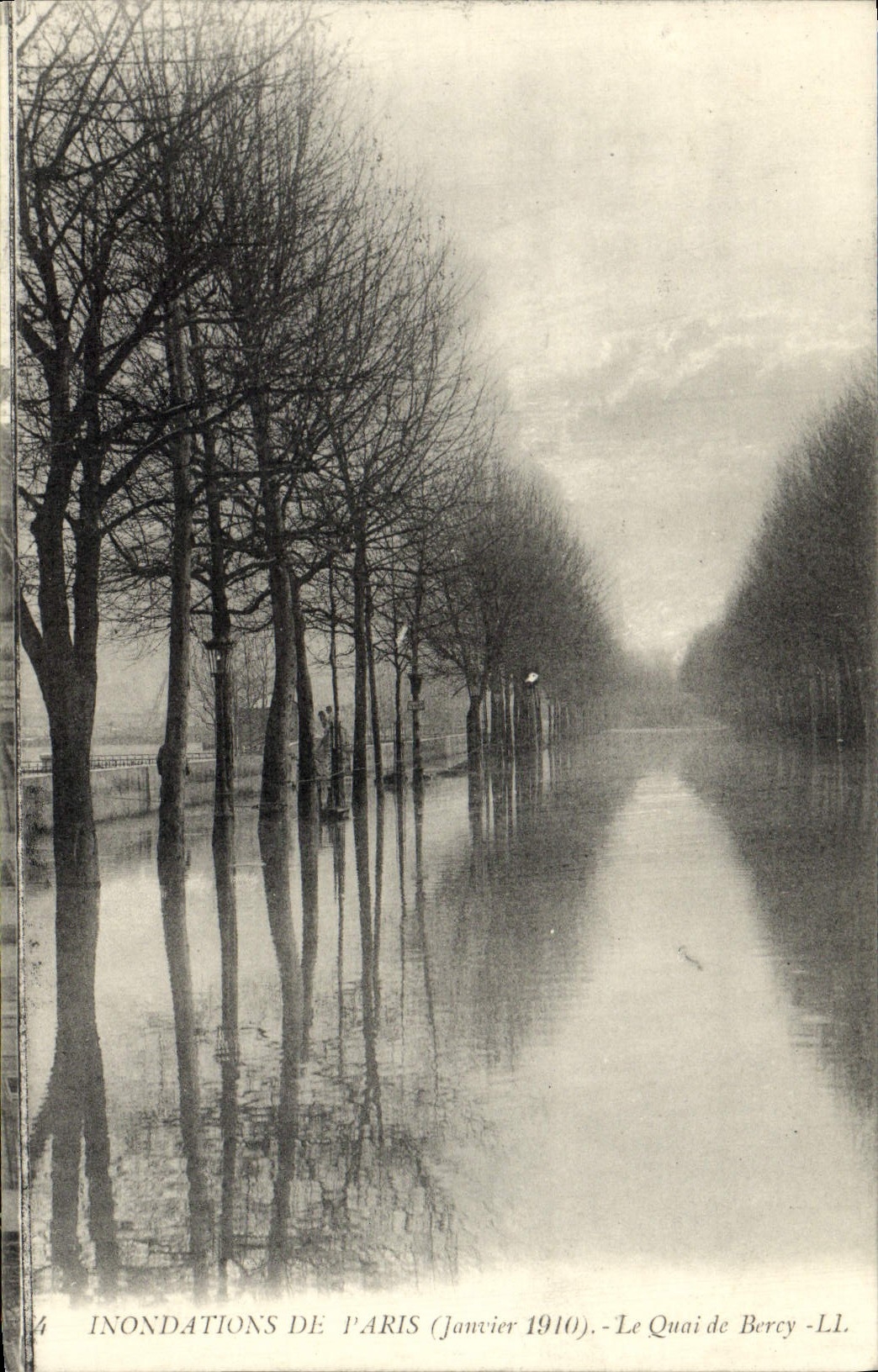 Inondations de Paris (Janvier 1910) — Le Quai de Bercy — LL