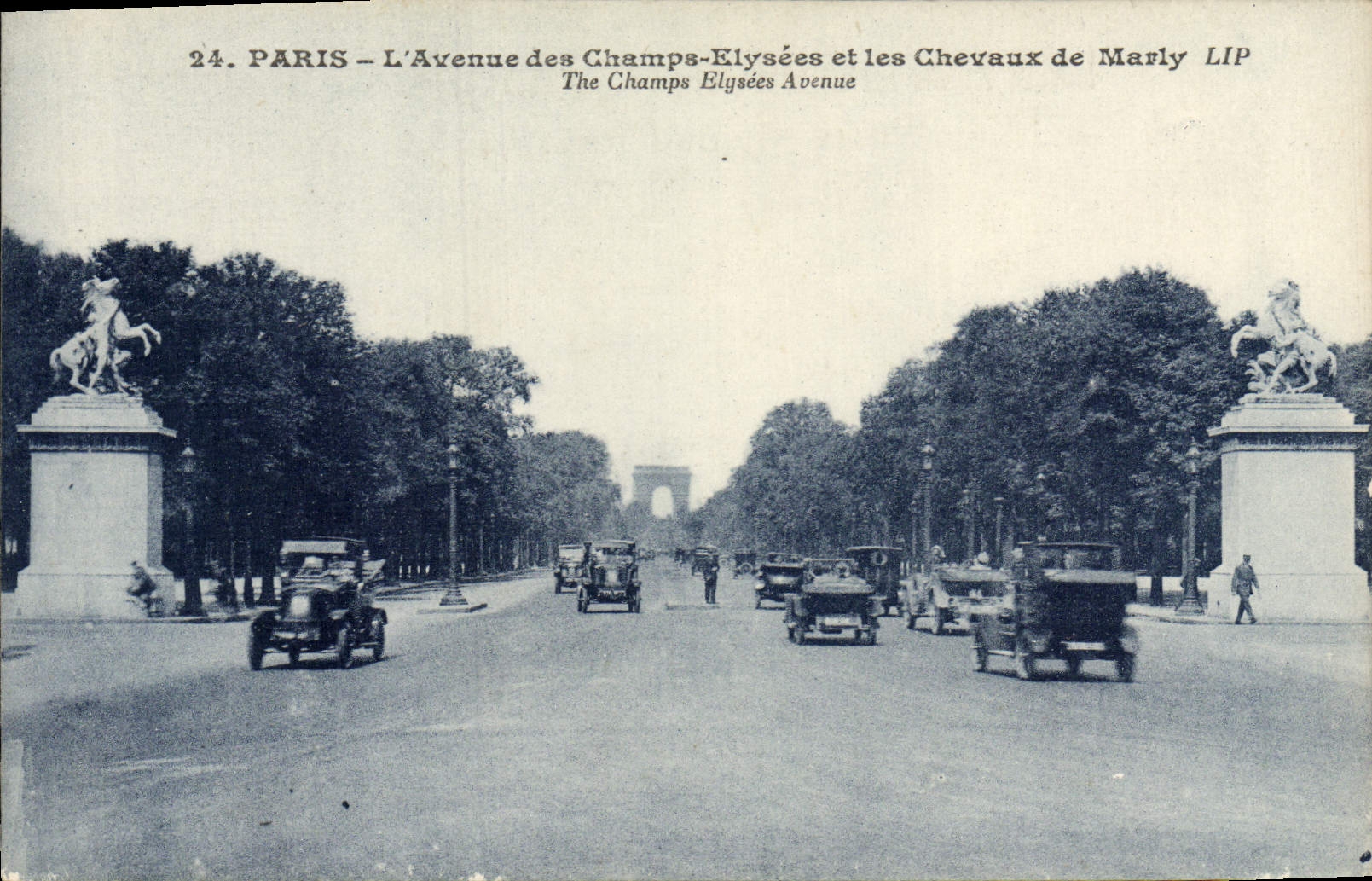 Paris – L’Avenue des Champs-Élysées et les Chevaux de Marly — LIP