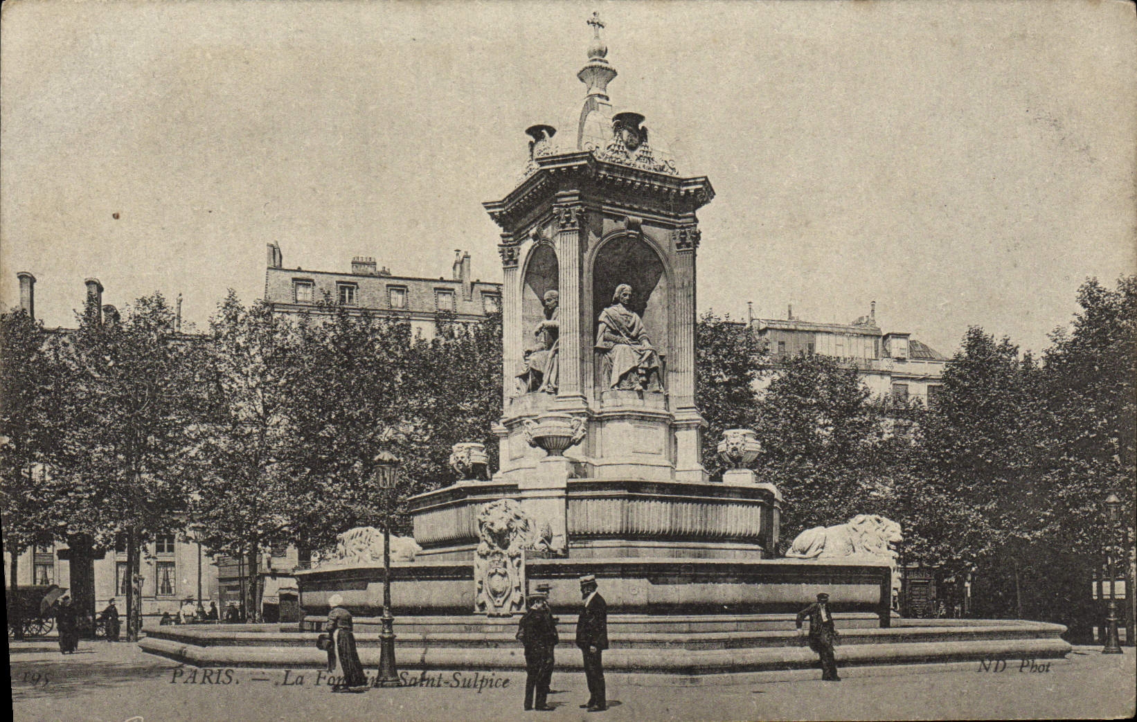 CPA Paris La Fontaine De Saint Sulpice