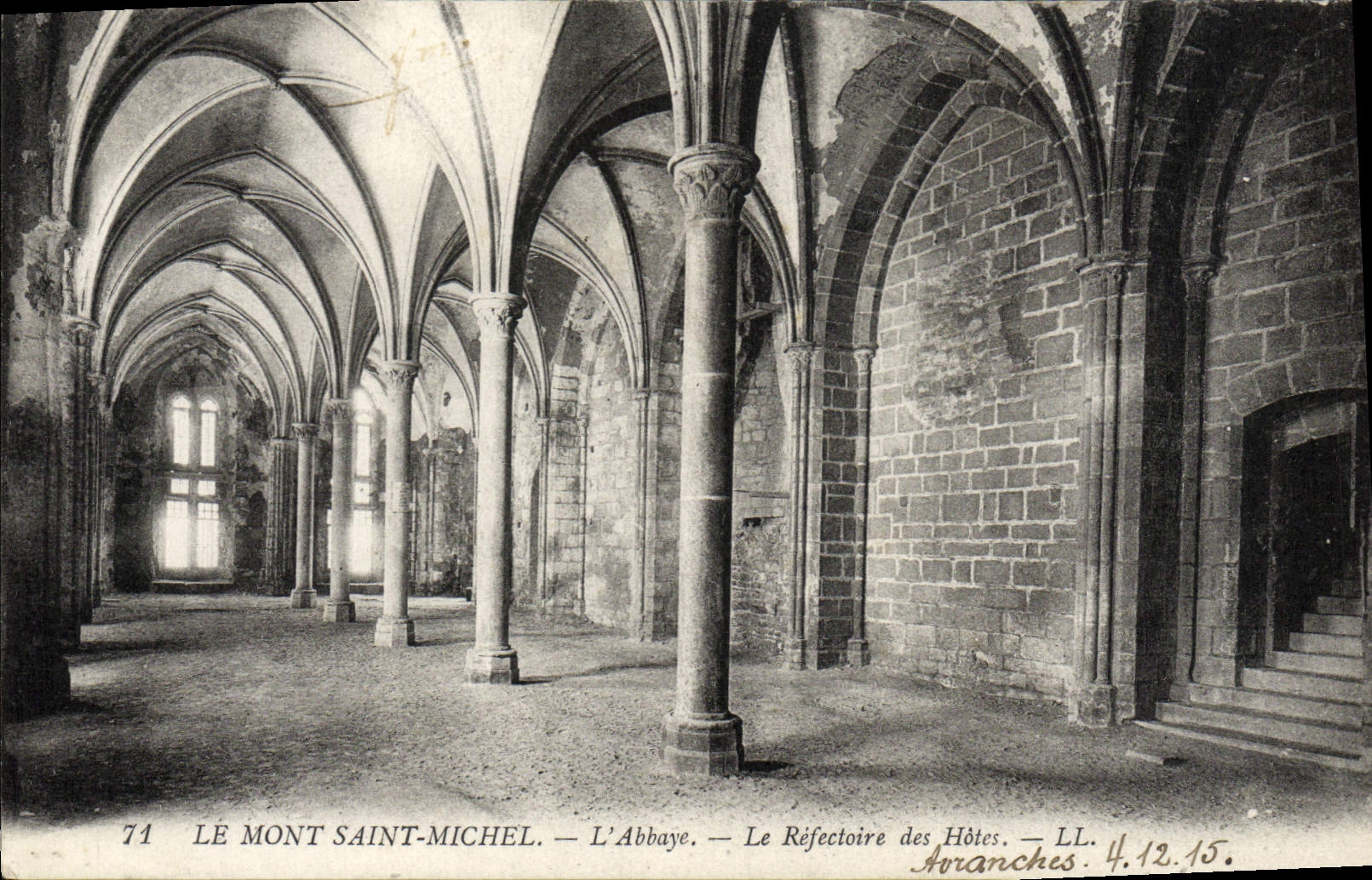 CPA Le Mont Saint Michel L'Abbaye Le Refectoire Des Hotes