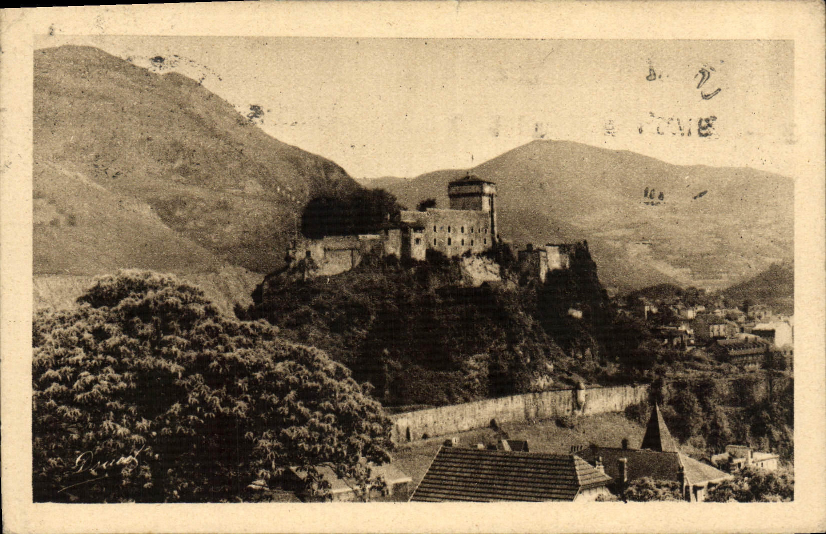 CPA Lourdes Le chateau