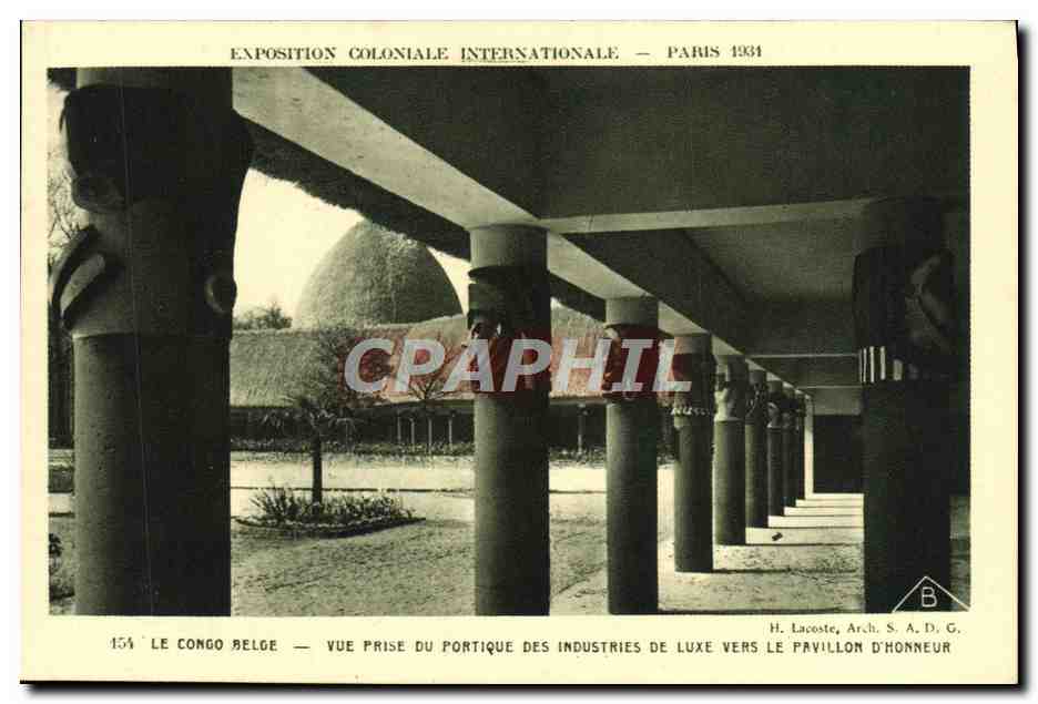 Exposition Coloniale Internationale — Paris 1934 — Le Congo Belge — Vue prise du portique des Industries de Luxe vers le Pavillon d'Honneur