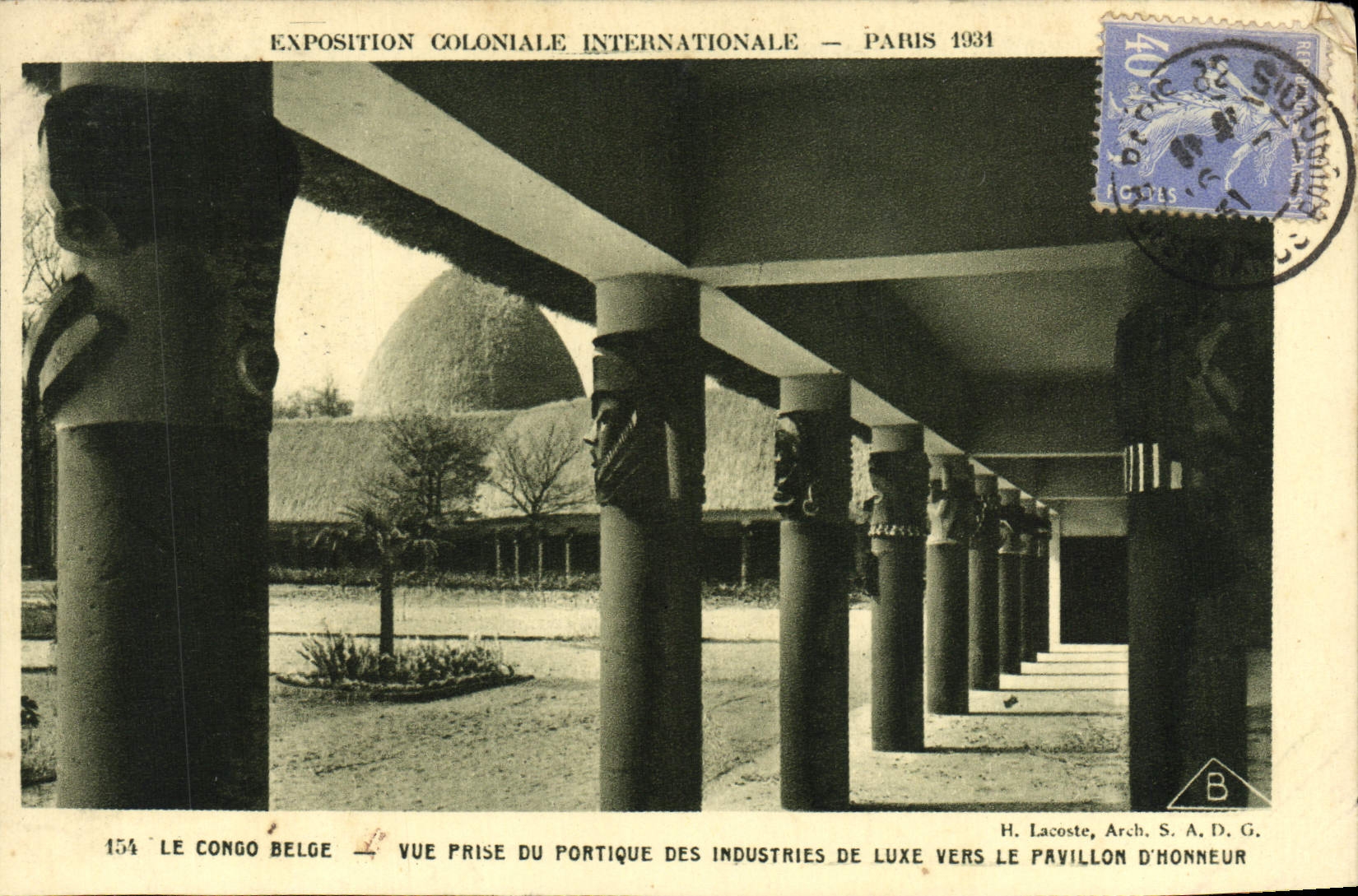 Internationale Kolonialausstellung — Paris 1931 — Belgisches Kongo — Ansicht vom Portikus der Luxusindustrie zum Ehrenpavillon