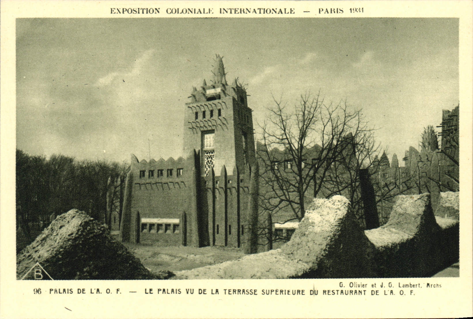CPA Exposition Coloniale Internationale Paris 1931 Palais de l'AOF Le palais vu de la terrasse superieure du restaurant 