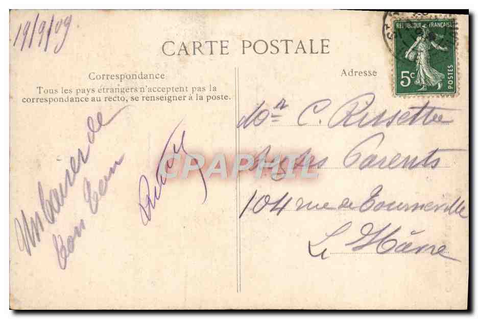 CPA Costumes Bretons La premiere pipe Jeune breton bourrant sa pipe Folklore — Verso