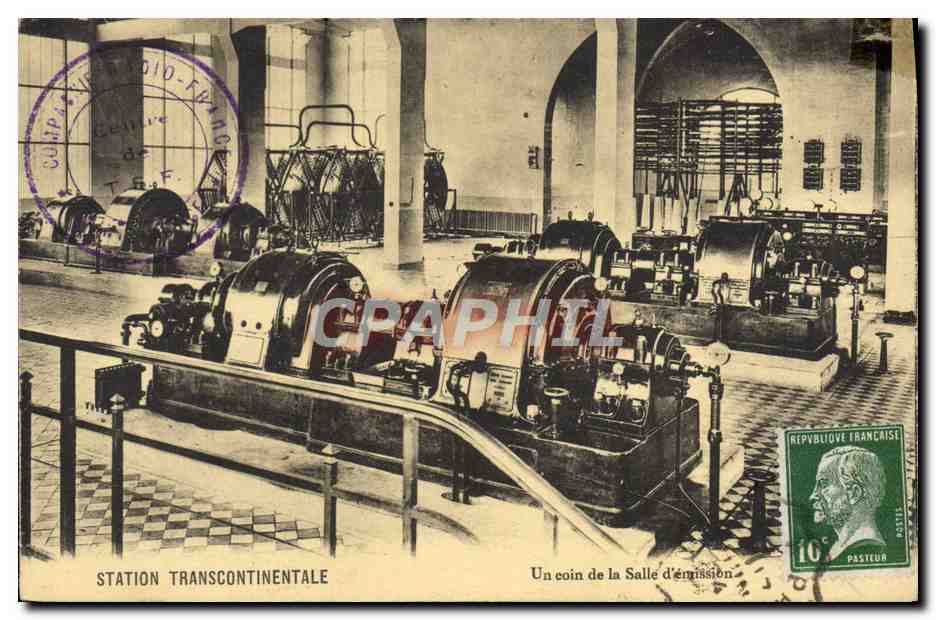 CPA Station transcontinentale Un coin de la salle d'emission