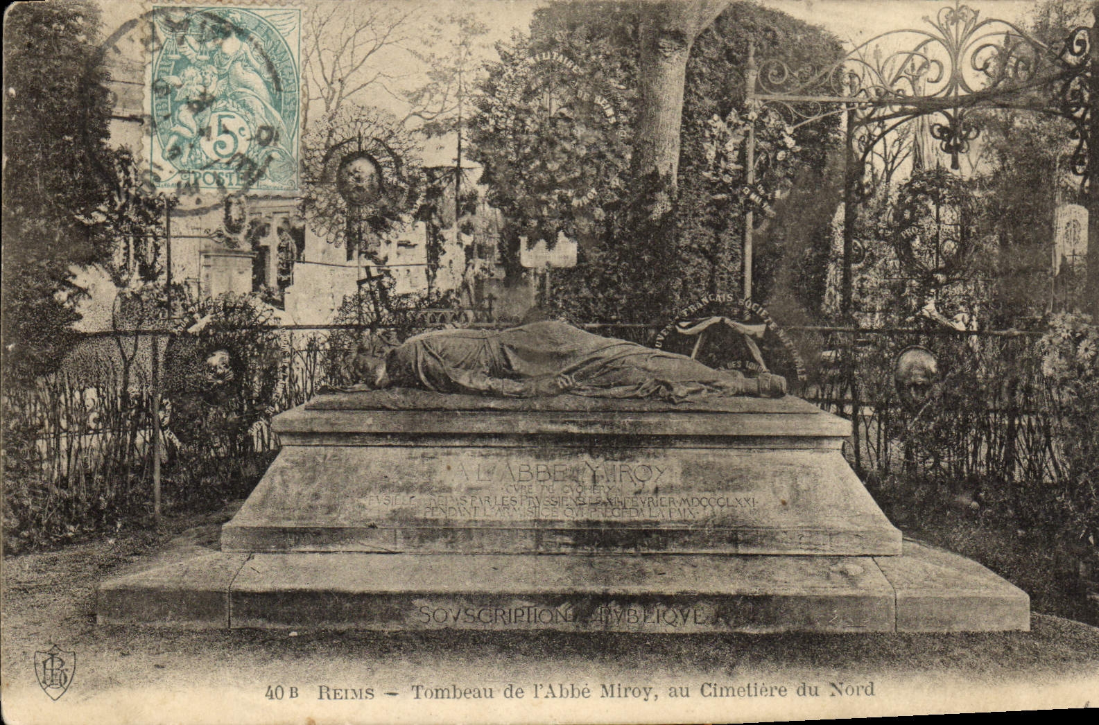 CPA Reims Tombeau de l'abbe Miroy au cimetiere du Nord