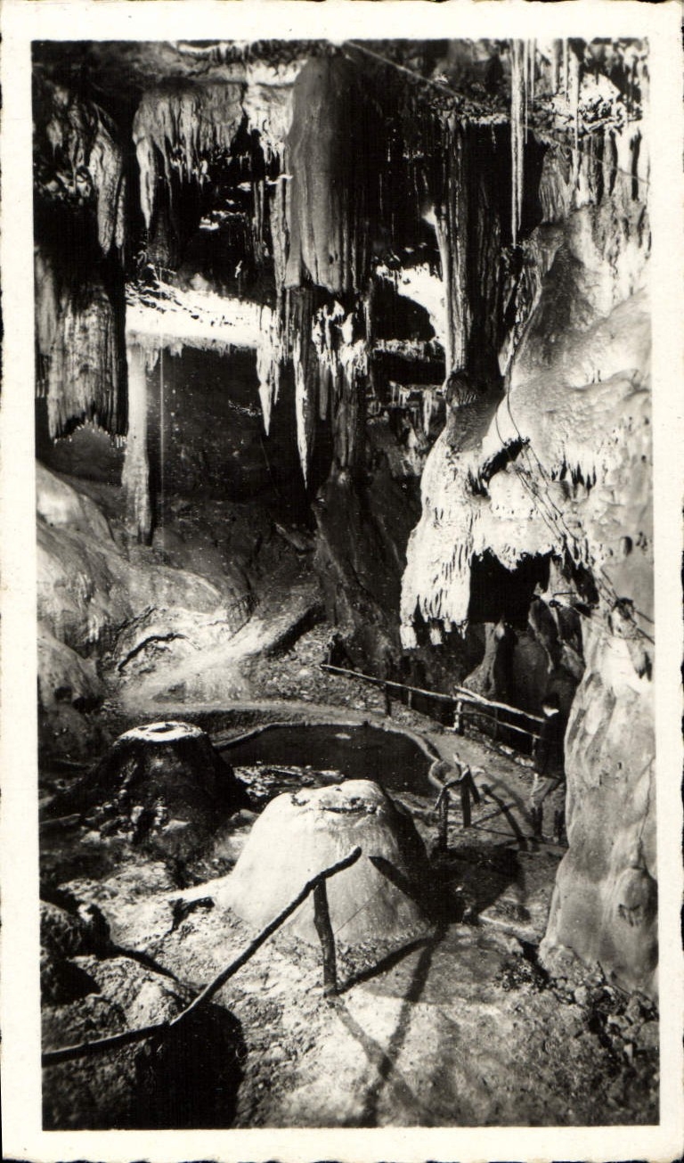 Les Grottes de Bétharram — La Chaire et le Bassin — CPAPHIL