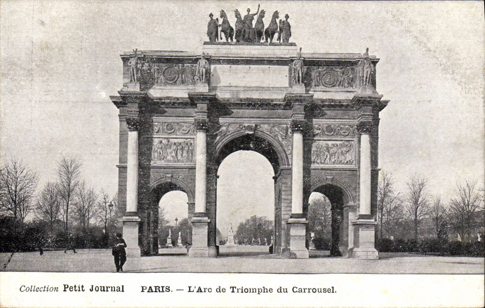 CPA Paris L'Arc des Triomphe du Carrousel