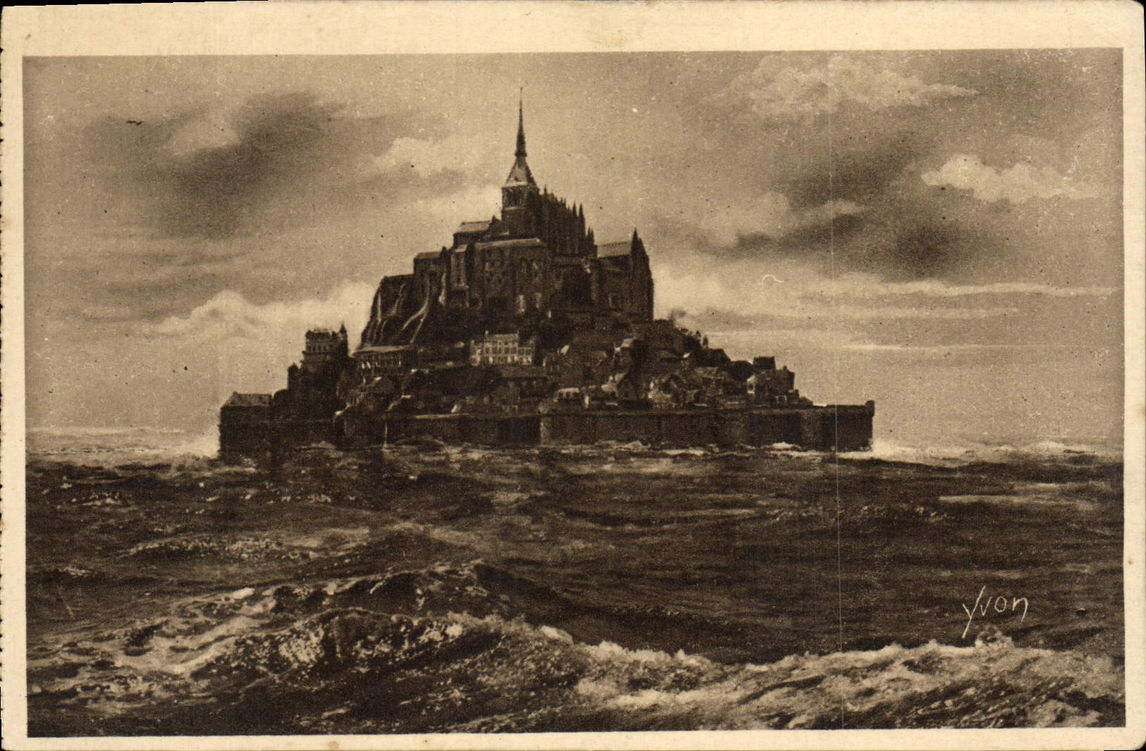 Mont-Saint-Michel — vue sous tempête — édition Yvon