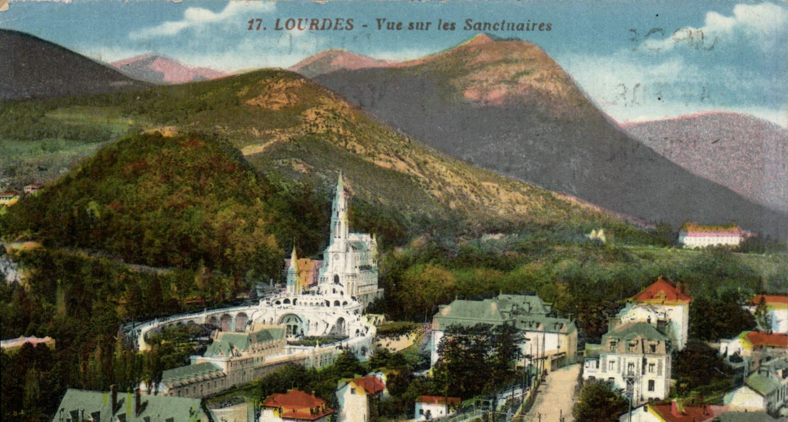 CPA Lourdes Vue Sur Les Sanctuaires