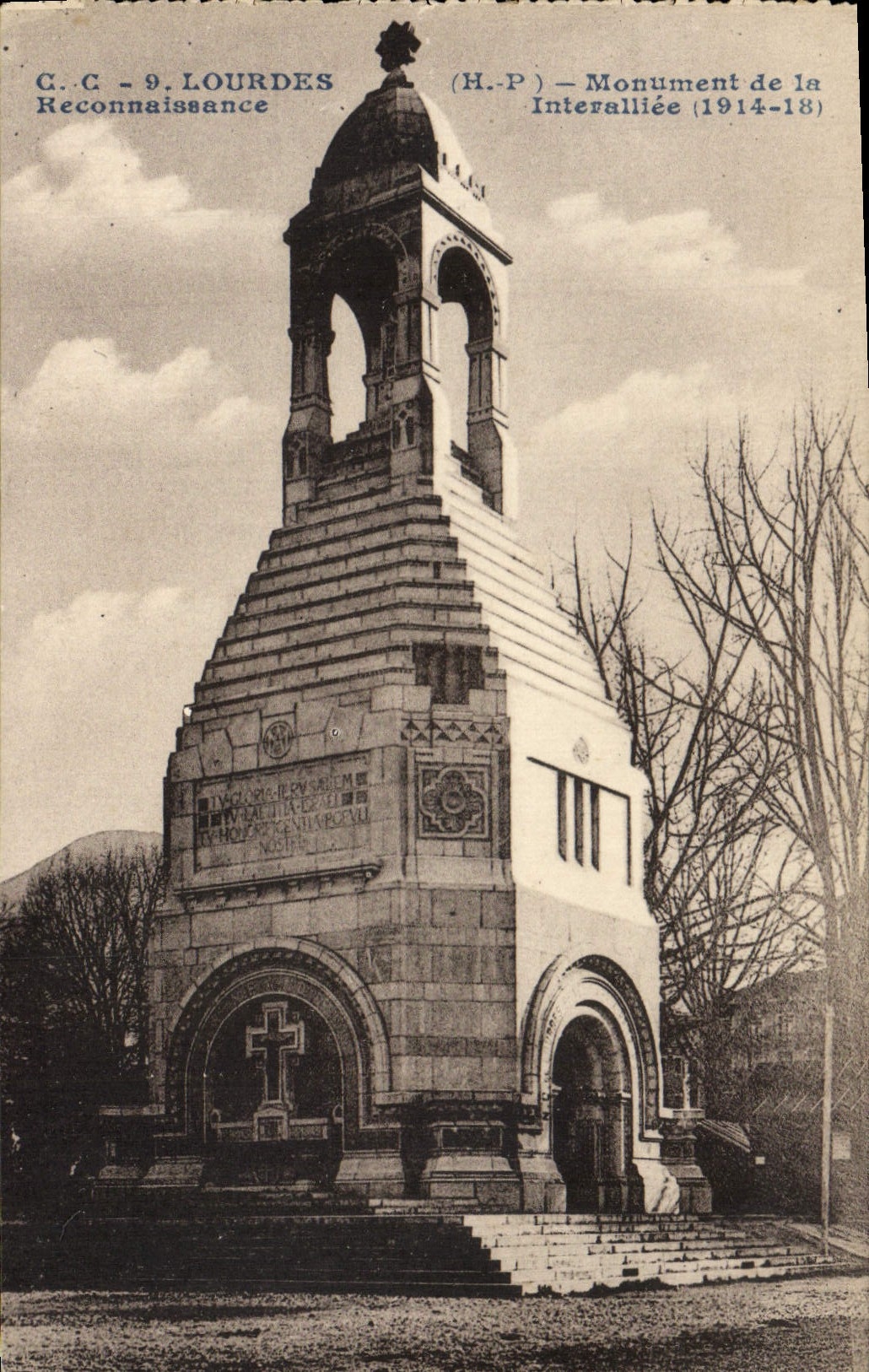 CPA Lourdes Monument de la Reconnaissance interalliee Militaria 