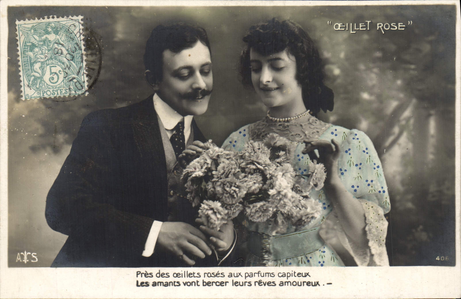 CPA Pres Des Roses aux parfums capiteux Femme