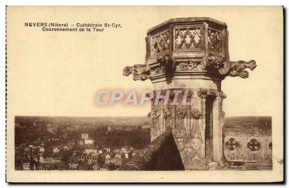 CPA Nevers Cathedrale St Cyr Couronnement de la tour