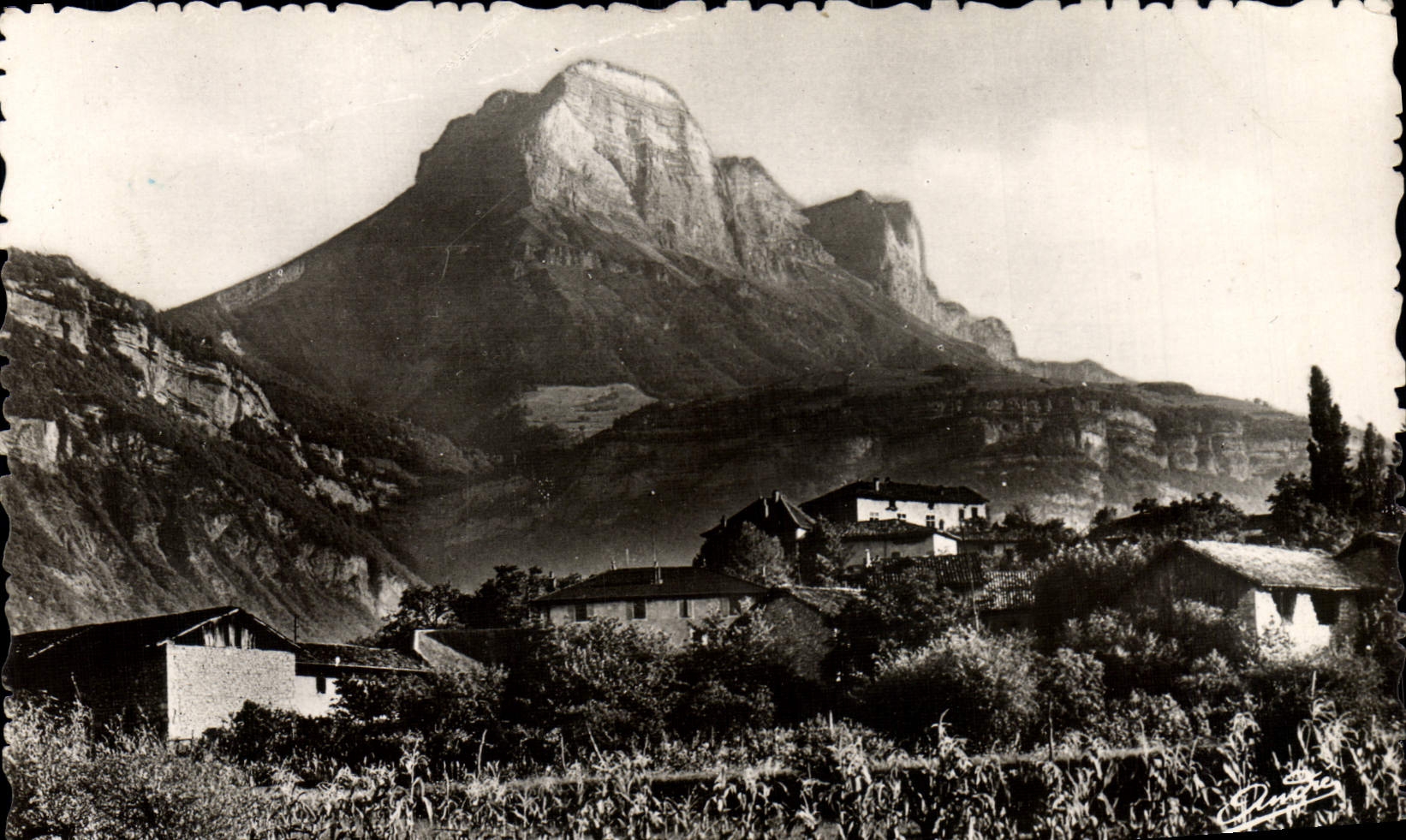 Vallée du GRAISIVAUDAN — Le dent de Crolles et les Petites Roches — Édition d'Art Grenoble