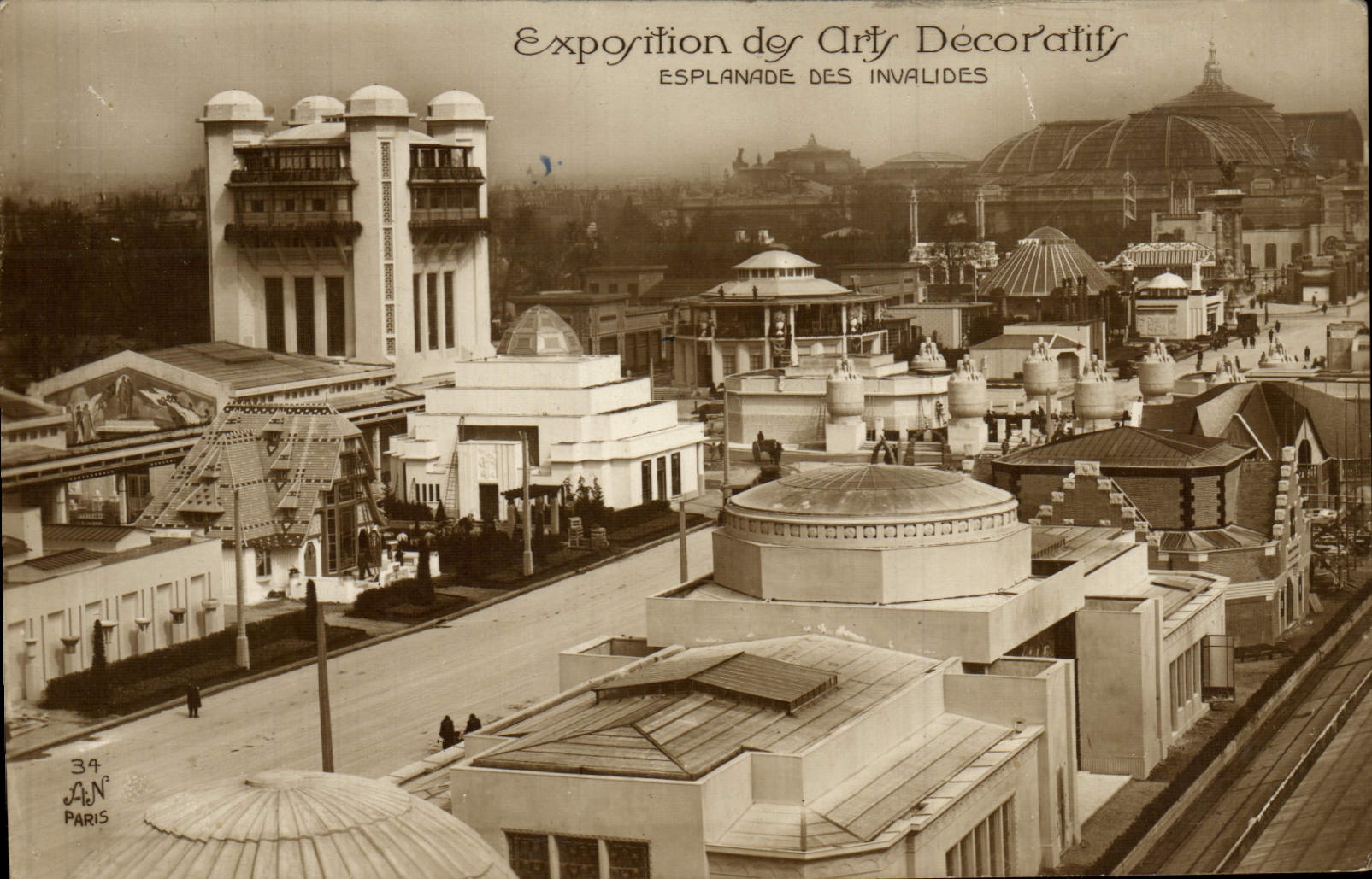 CPA Exposition des Arts Decoratifs Paris Esplanade des Invalides