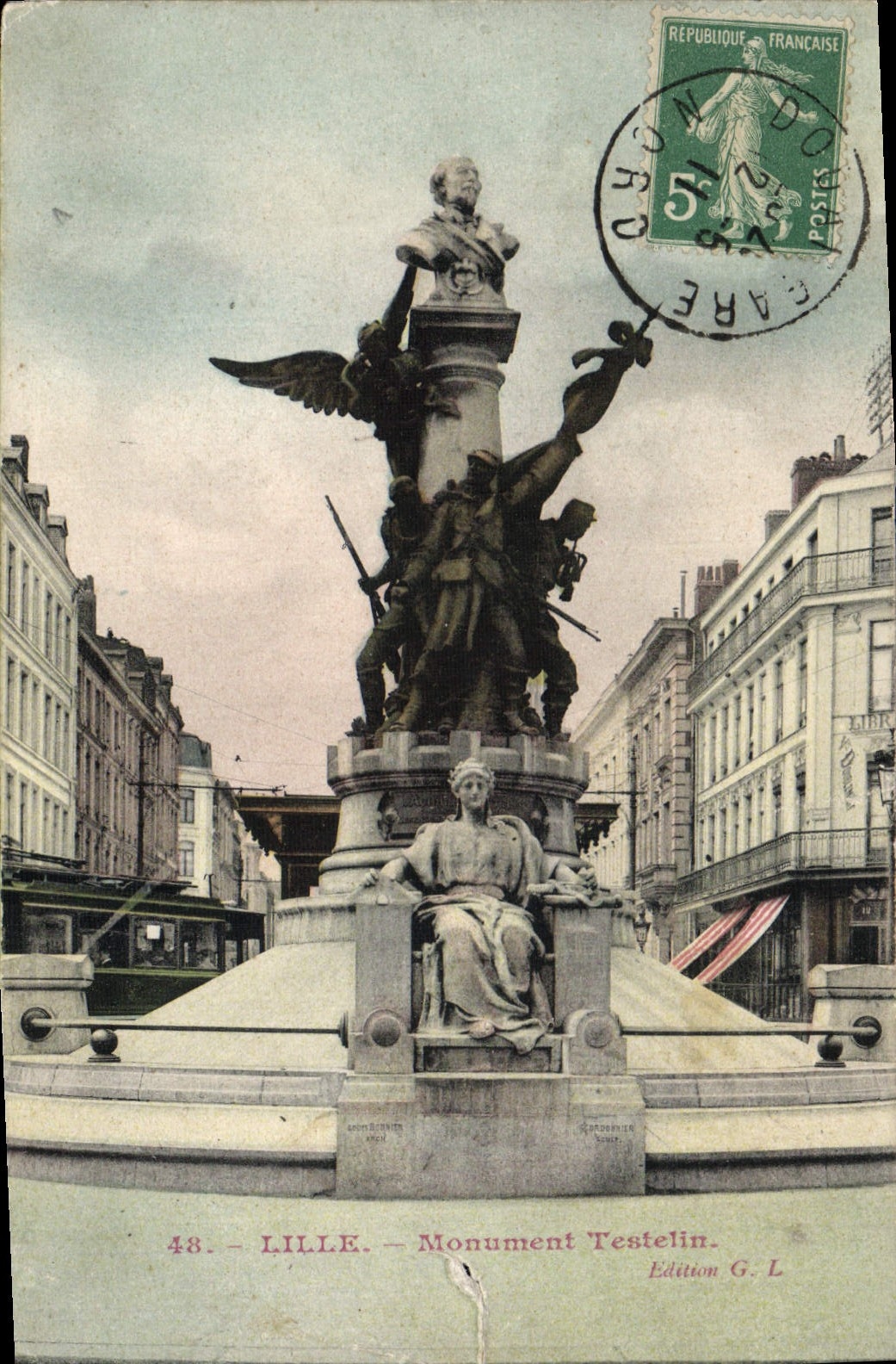 CPA Lille Monument Testelin