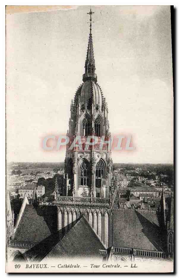 CPA Bayeux Cathedrale Tour Centrale