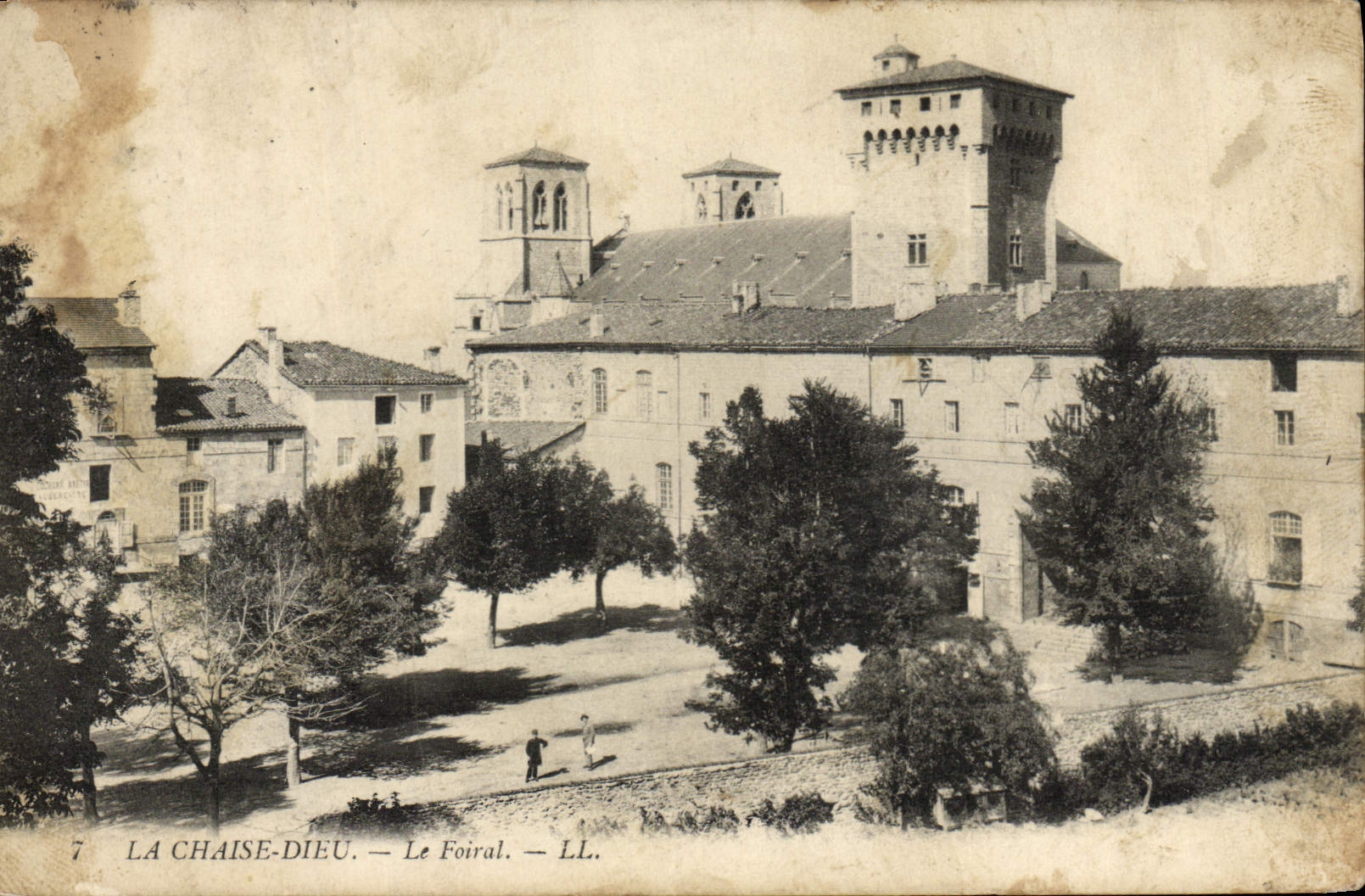 CPA La Chaise Dieu Le Foiral