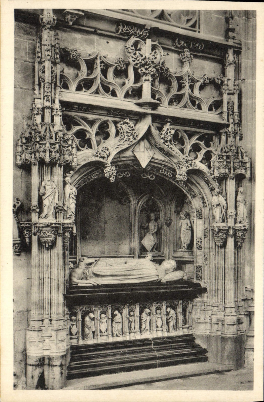 Église de Brou — Tombeau de Marguerite de Bourbon — Édition des Monuments Historiques