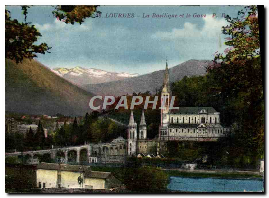 CPA Lourdes La Basilique Et Le Gave