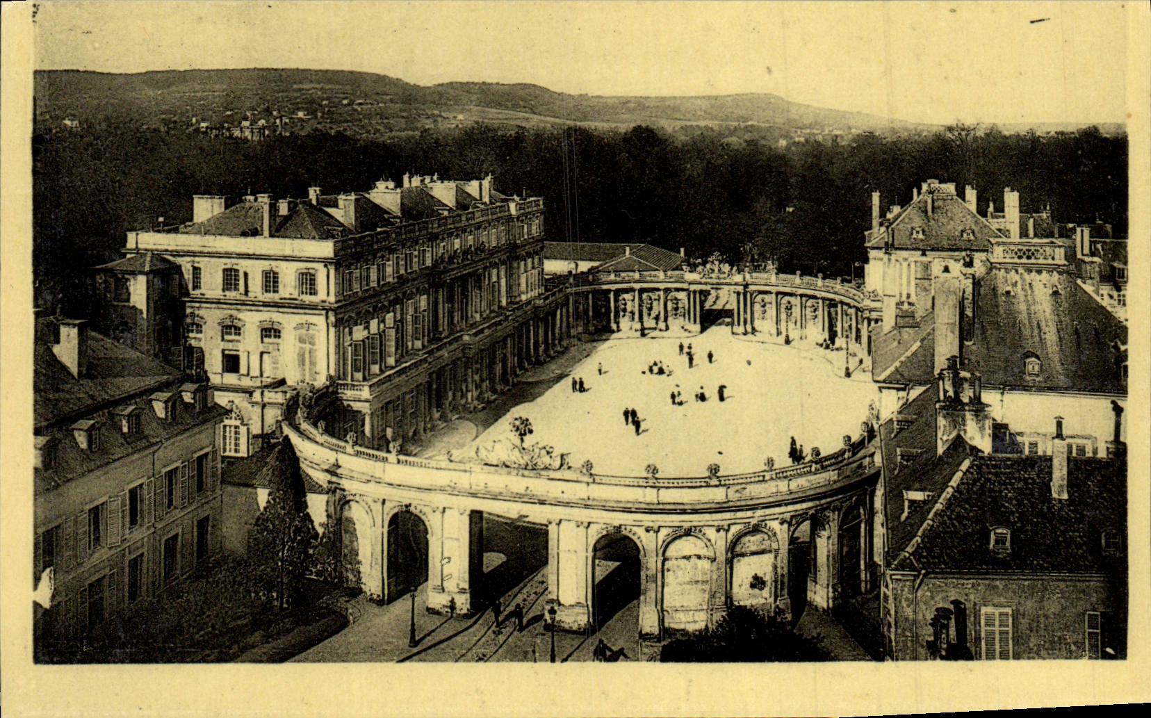 CPA Hemicycle Et Palais Du Gouvernement Nancy
